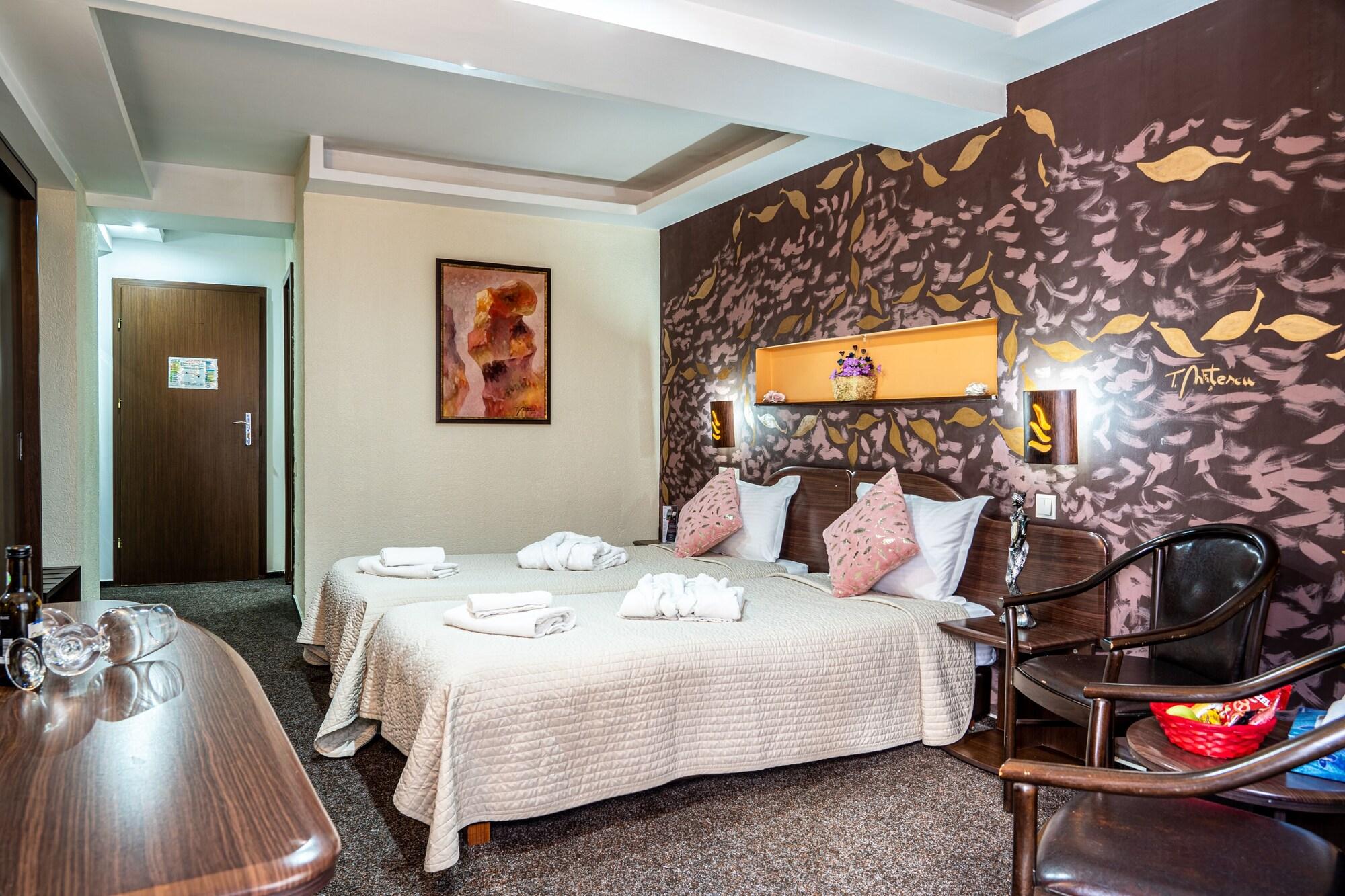 Hotel Razvan Bucarest Extérieur photo