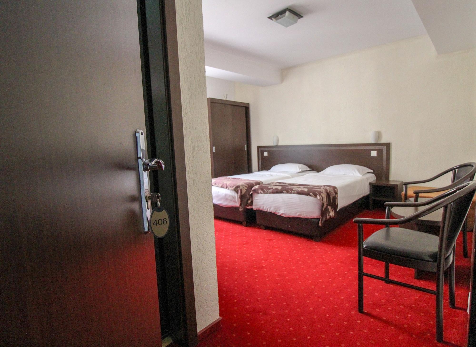 Hotel Razvan Bucarest Extérieur photo